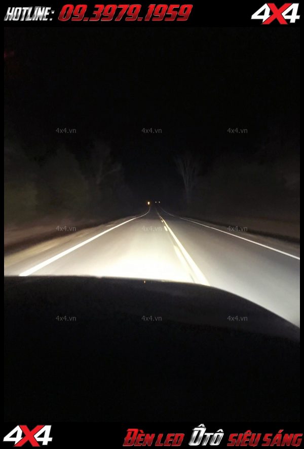 Hình ảnh: Để đi xe an toàn hơn vào ban đêm một vài bạn hãy trang bị đèn trợ sáng cho xe bốn bánh, xe bán tải của mình